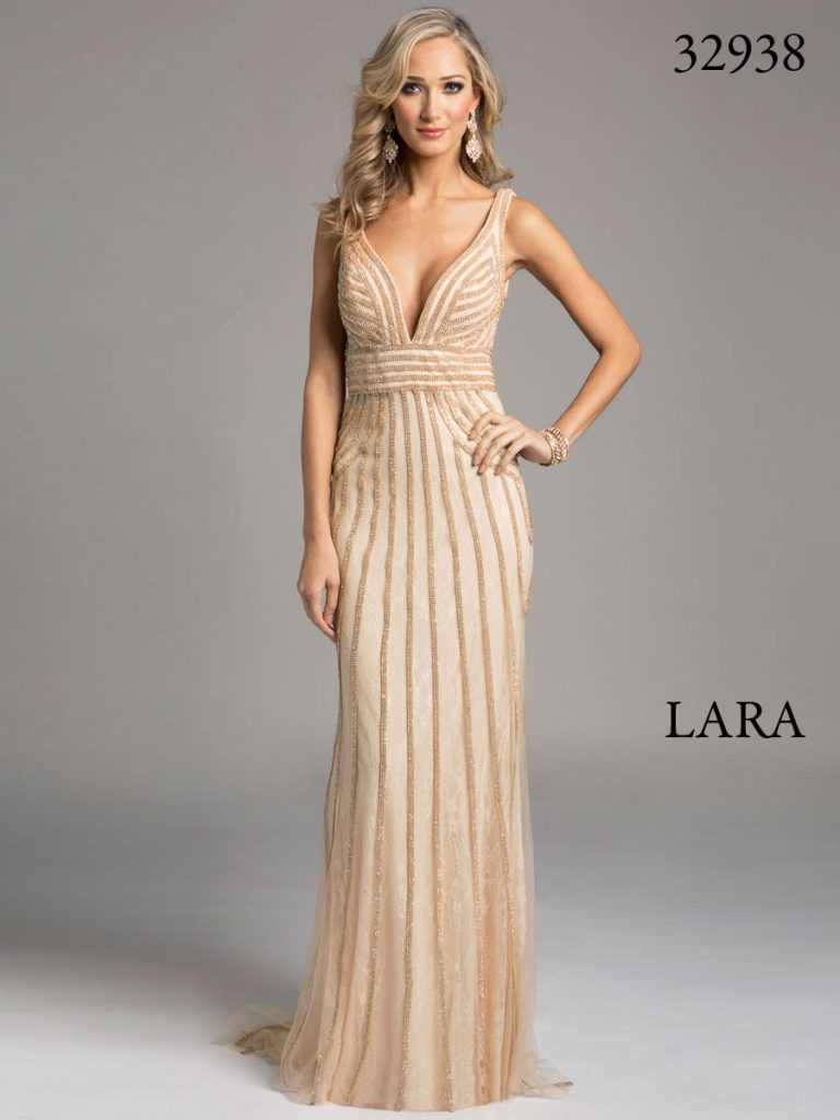 Lara-32938-1